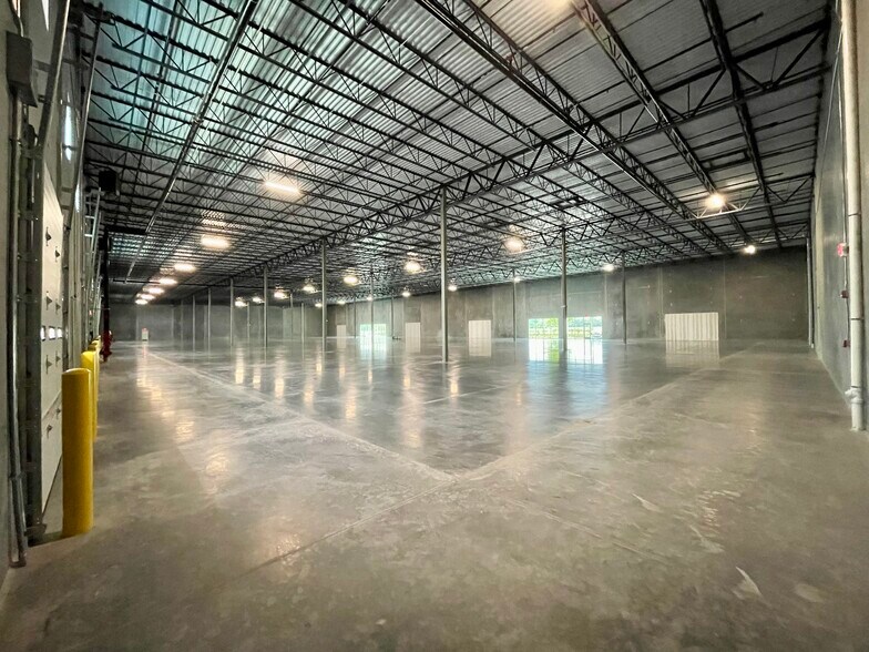More Photos Of 17742 NW 115th Ave, Alachua Warehouse For Lease