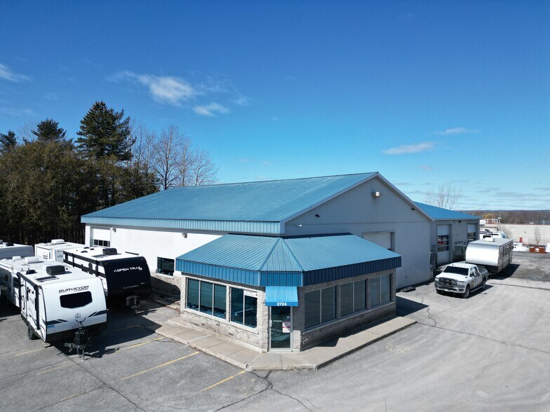 More Photos Of 2724 Laurier St, Clarence-Rockland Service For Lease