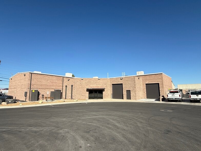 Primary Photo Of 4011 W Oquendo Rd, Las Vegas Warehouse For Lease