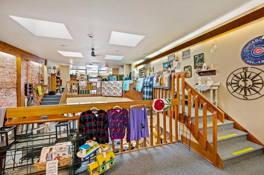 More Photos Of 147 N 3rd Ave, Sturgeon Bay Restaurant For Sale