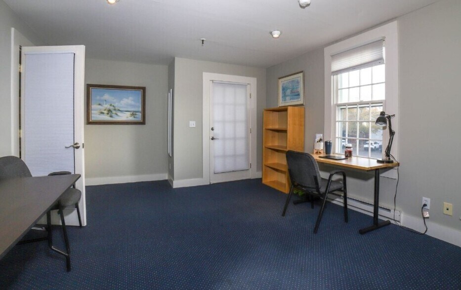 More Photos Of 121-125 Main St, Old Saybrook Storefront Retail Office For Sale