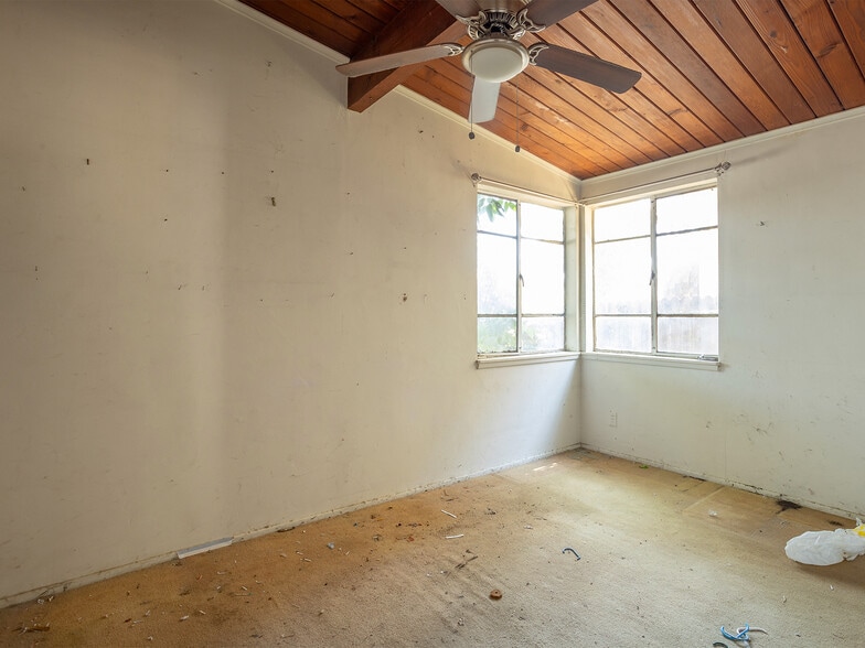 More Photos Of 14301 Roscoe Blvd, Panorama City Land For Sale