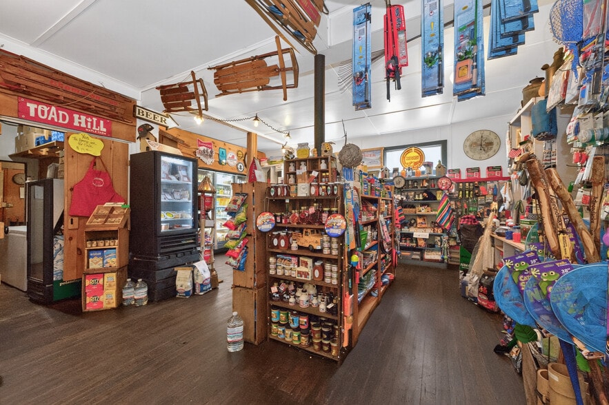 More Photos Of 899 E Shore Dr, Adirondack Storefront Retail Residential For Sale