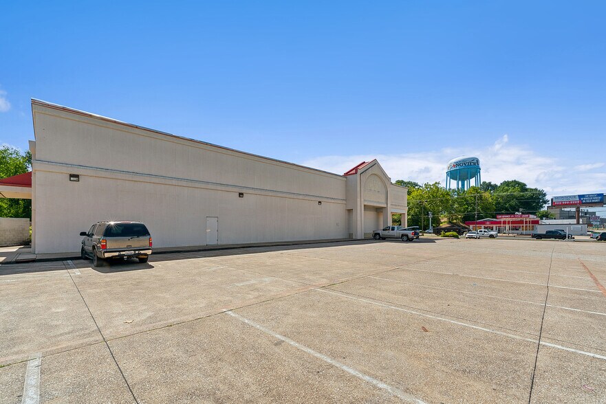 More Photos Of 119 W Marshall Ave, Longview Freestanding For Sale