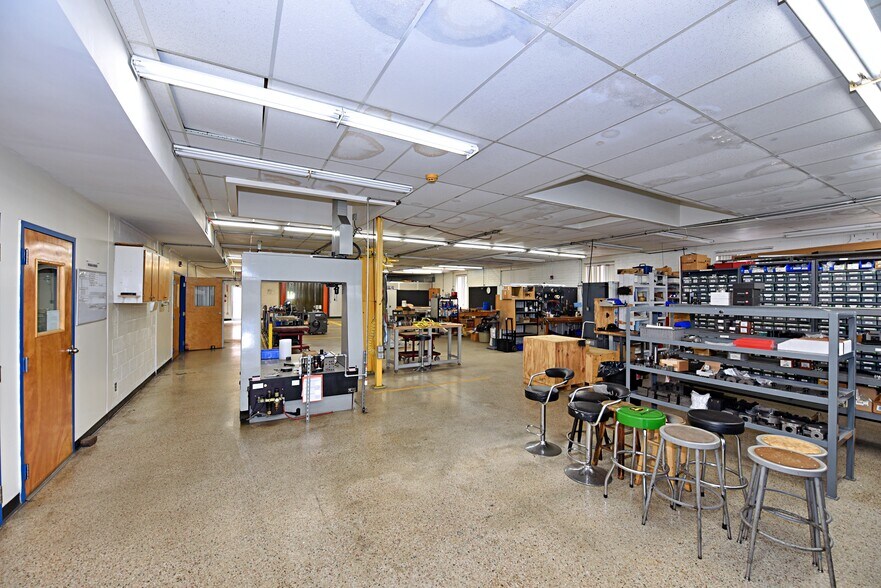 More Photos Of 315 Burke Dr, Morganton Light Manufacturing For Sale