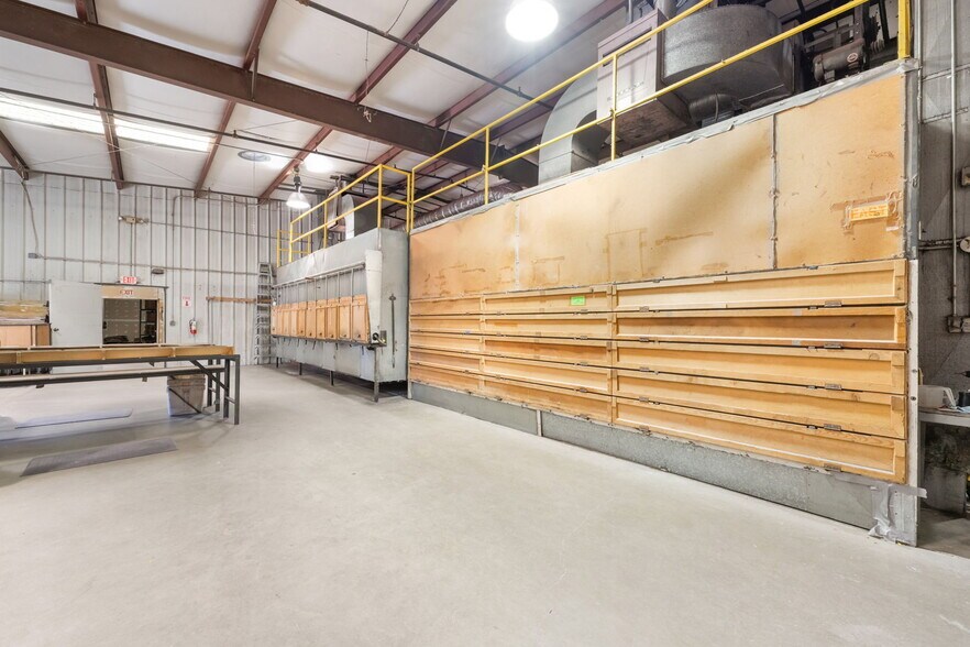 More Photos Of 480 Pat Ave, Overton Industrial For Sale