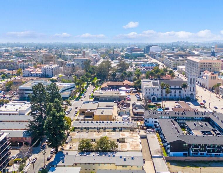 More Photos Of 265 N Oakland Ave, Pasadena Apartments For Sale