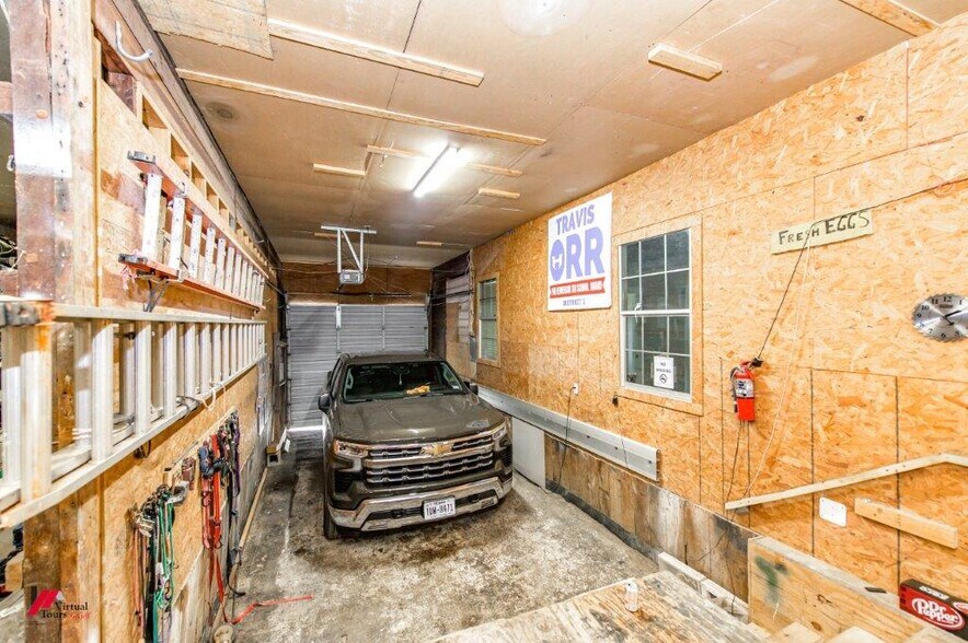 More Photos Of 102 Gray St, Henderson Flex For Sale