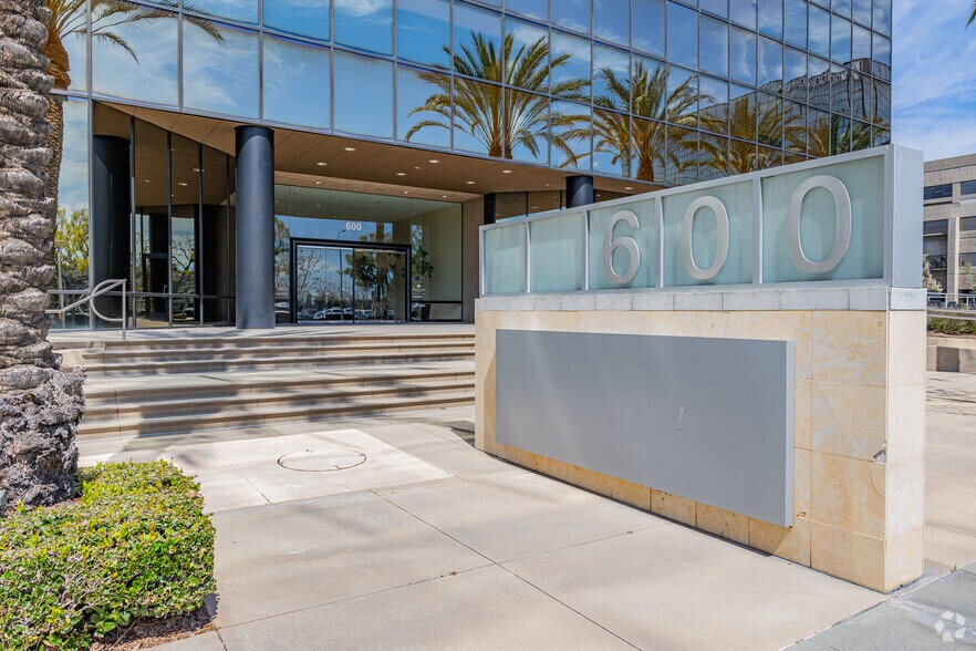 More Photos Of 600 City Pky W, Orange Office For Lease