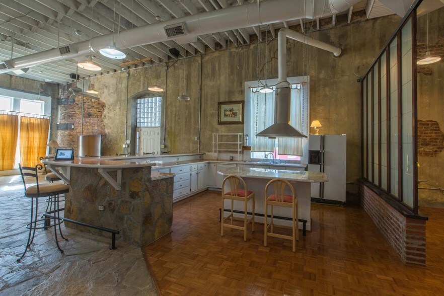 More Photos Of 111 Broad St SW, Atlanta Storefront Retail Office For Lease