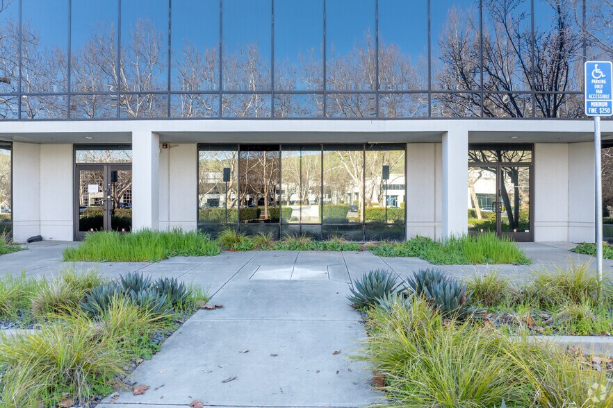 More Photos Of 5729 Fontanoso Way, San Jose Research And Development For Lease