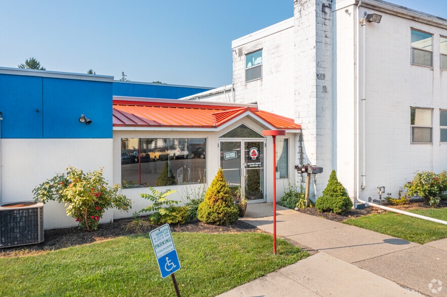 More Photos Of 151 S 14th St, Quakertown Health Club For Lease