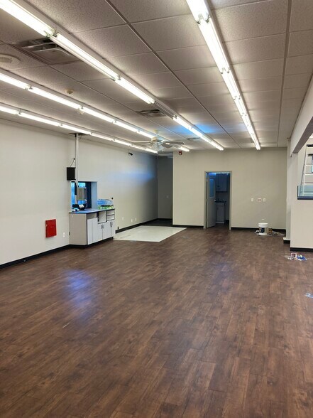 More Photos Of 533 W Nettleton Ave, Jonesboro Freestanding For Sale