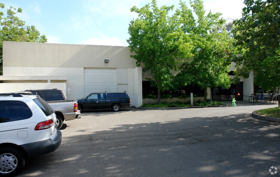 More Photos Of 396 Tesconi Ct, Santa Rosa Light Distribution For Sale