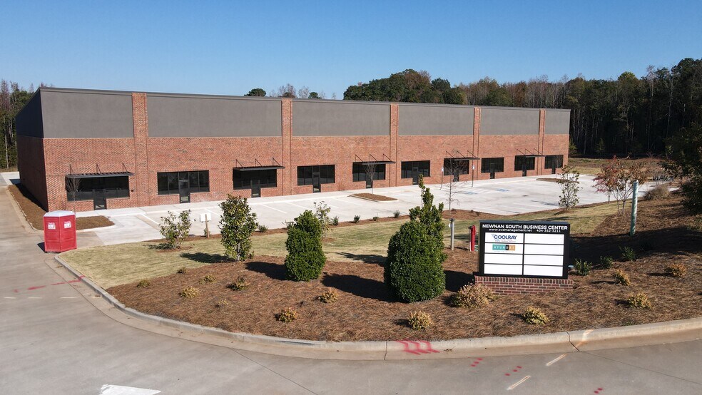More Photos Of 40 Ellen Sims Ct, Newnan Warehouse For Lease