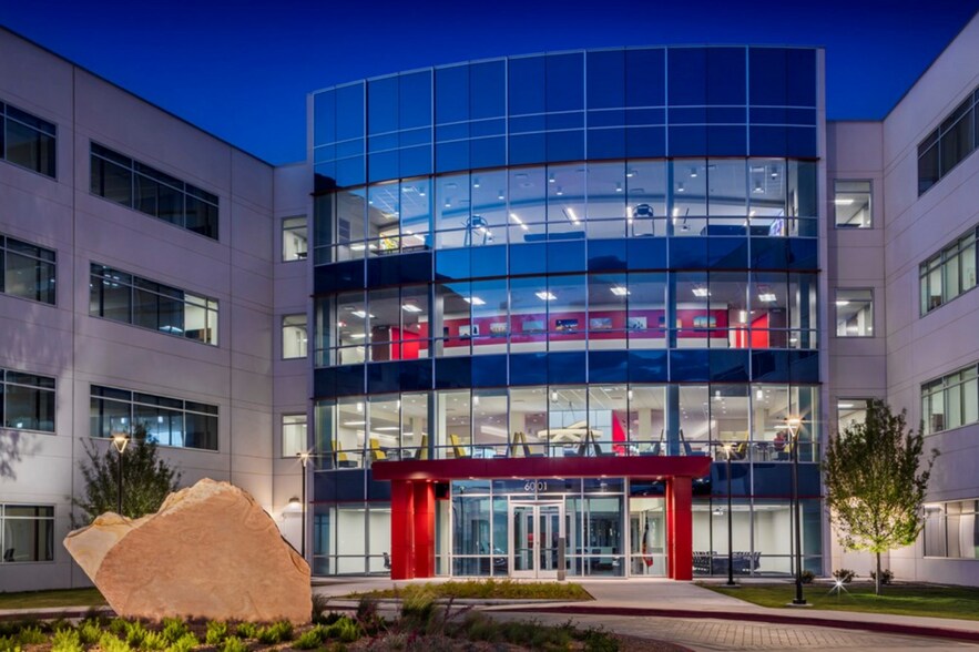 More Photos Of 6001 Deauville, Midland Office For Lease