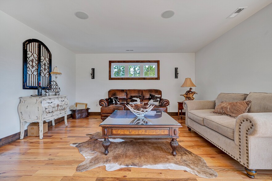 More Photos Of 9945 Brooks Mill Rd, Burnt Chimney Specialty For Sale