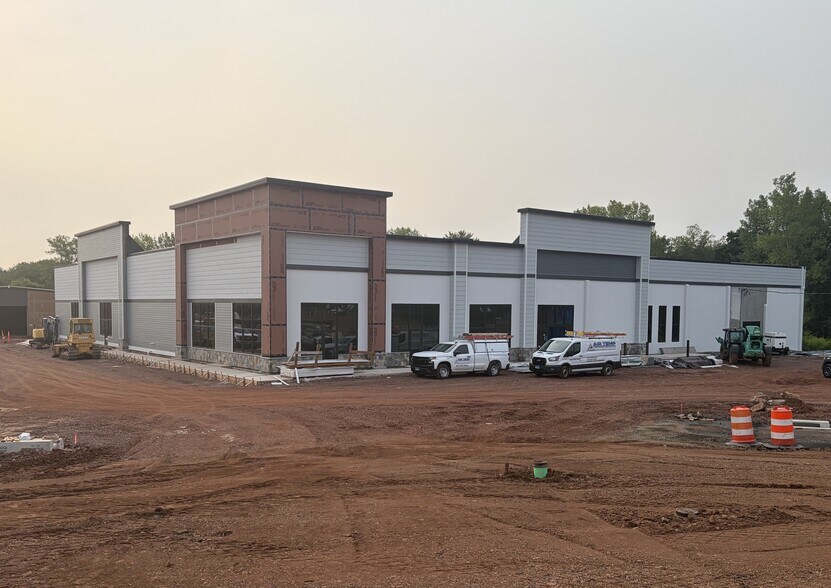 Primary Photo Of 337 Berlin Tpke, Berlin General Retail For Lease