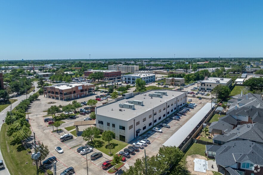 More Photos Of 13325 Hargrave, Houston Medical For Lease