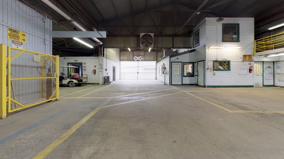 More Photos Of 818 S Derby St, Arvin Refrigeration Cold Storage For Sale