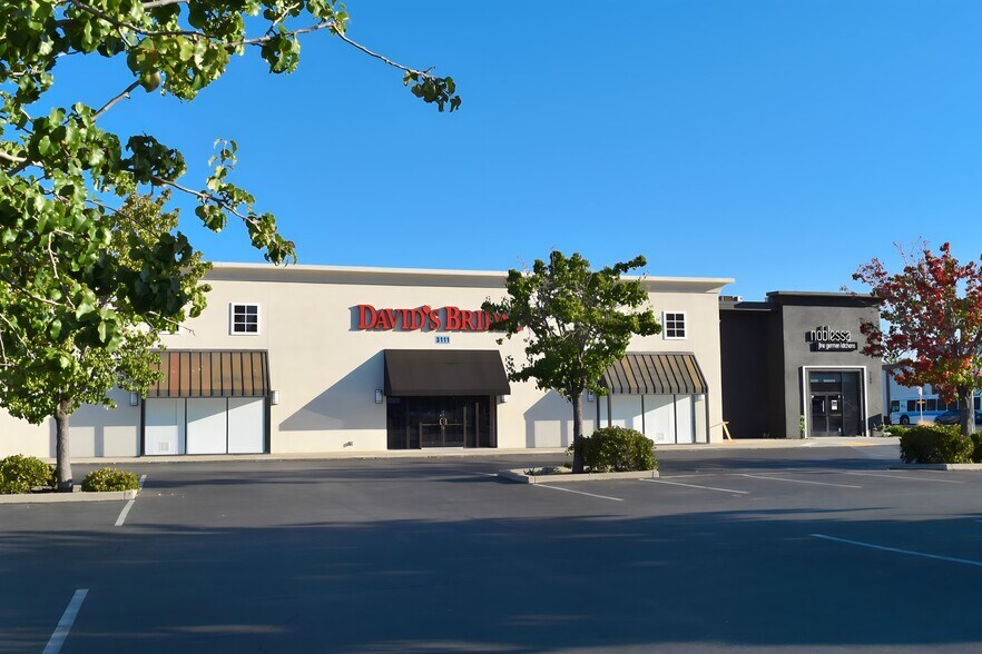 More Photos Of 3109-3111 Stevens Creek Blvd, San Jose Storefront For Lease