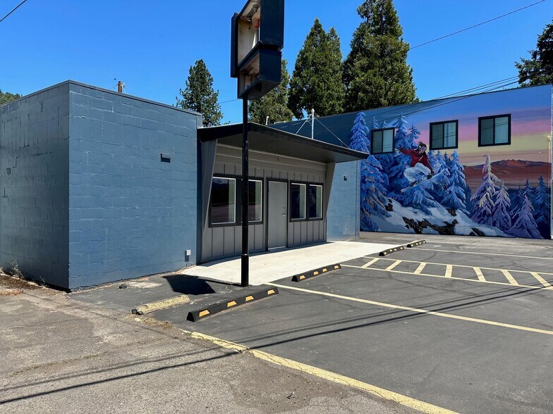 More Photos Of 48017 Highway 58, Oakridge Storefront For Sale