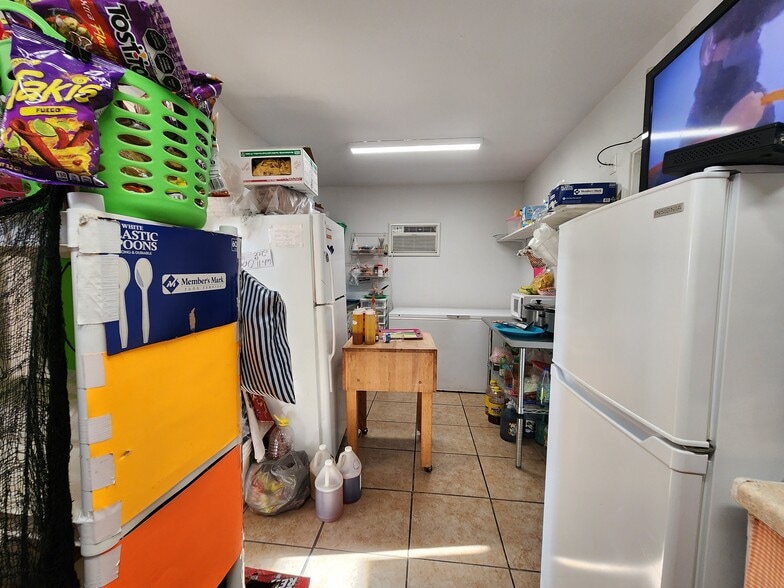 More Photos Of 108 Schertz Pky, Schertz Auto Repair For Sale