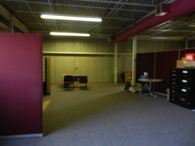 More Photos Of 6 Baker Rd, Brampton Warehouse For Lease