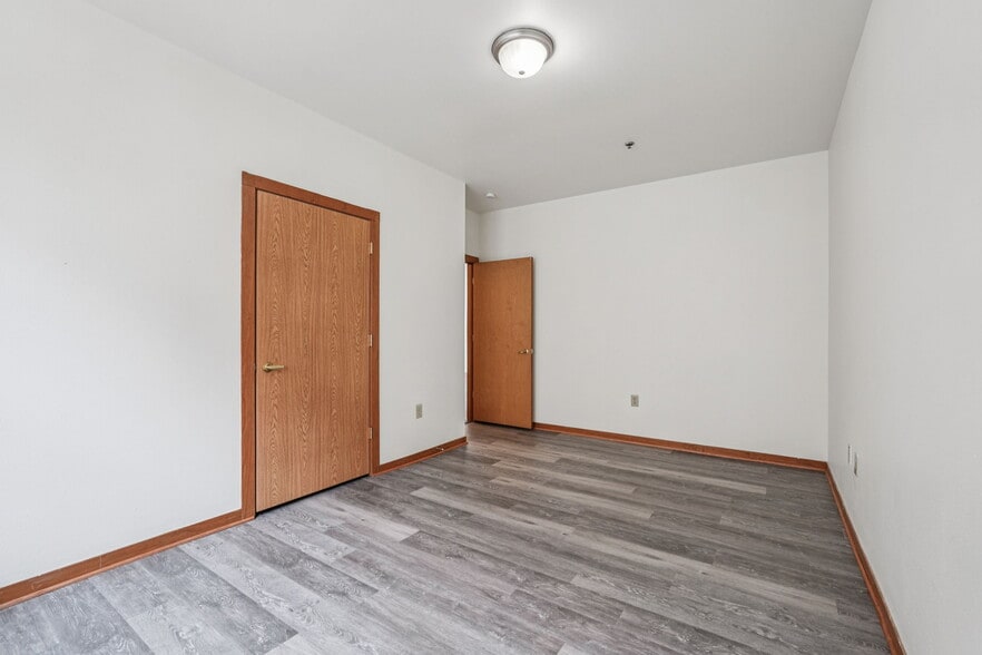 More Photos Of 134 Main St, Racine Apartments For Sale