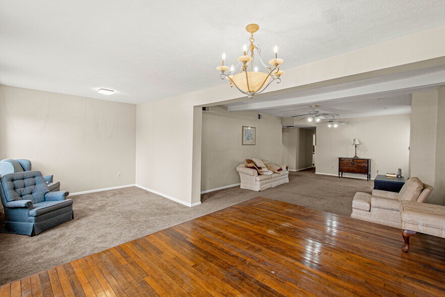 More Photos Of 305 Mill St, Coraopolis Storefront Retail Residential For Sale