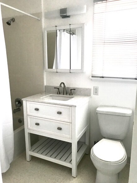 More Photos Of 1453 S Westgate Ave, Los Angeles Apartments For Sale