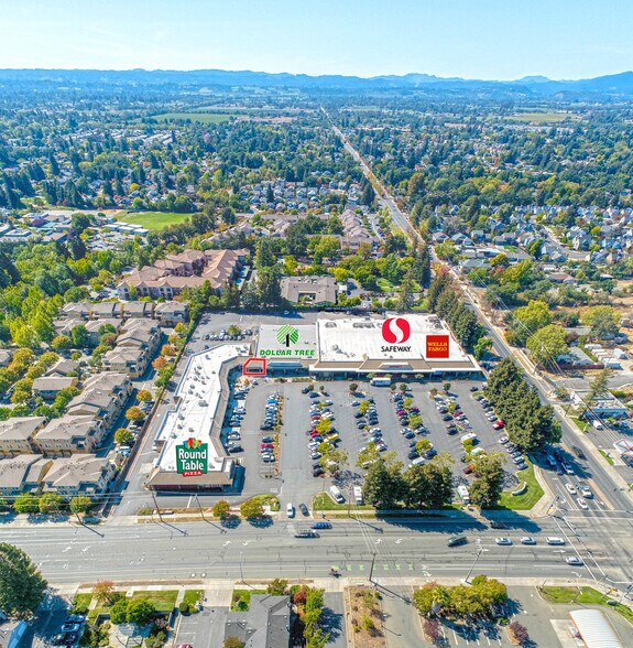 Primary Photo Of 1791 Marlow Rd, Santa Rosa General Retail For Lease