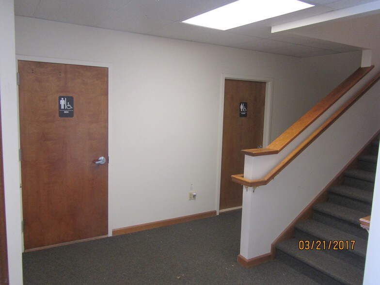 More Photos Of 121 Union Ave, Middlesex Office Residential For Lease