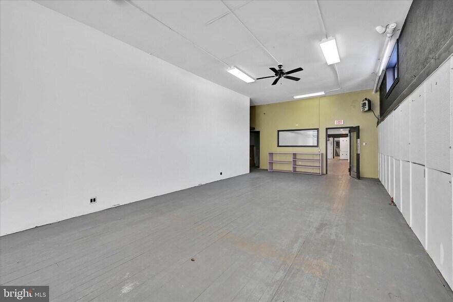 More Photos Of 325 W Main St, Kutztown Storefront Retail Residential For Lease
