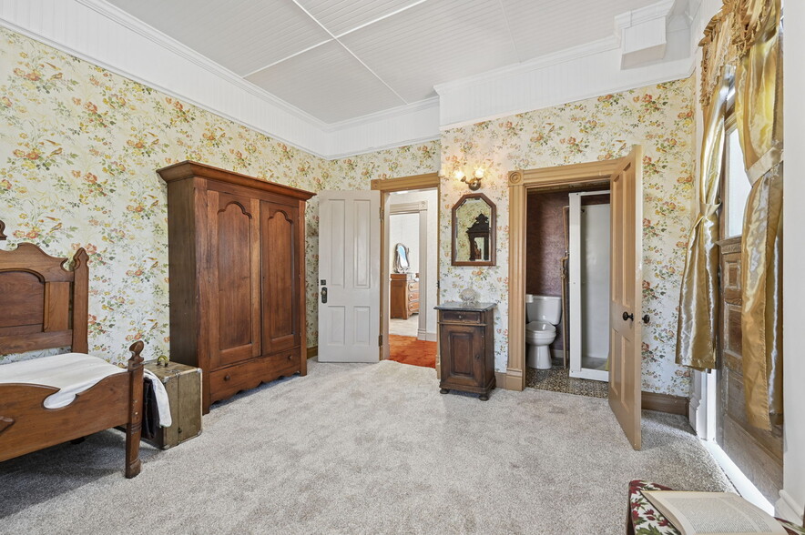 More Photos Of 2801 W Colorado Ave, Colorado Springs General Retail For Sale