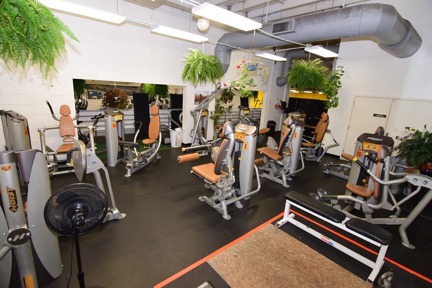 More Photos Of 1510-1520 Martin St, State College Sports And Entertainment For Lease