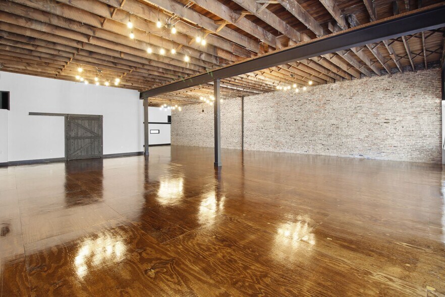 More Photos Of 111 Water St, Horse Cave Storefront For Sale