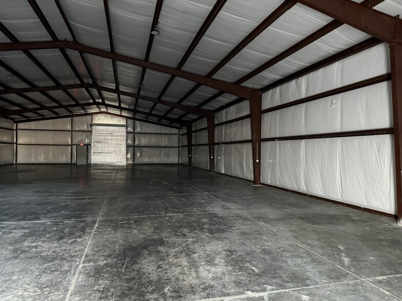 More Photos Of 1345 Potter Town Rd, Midway Industrial For Sale