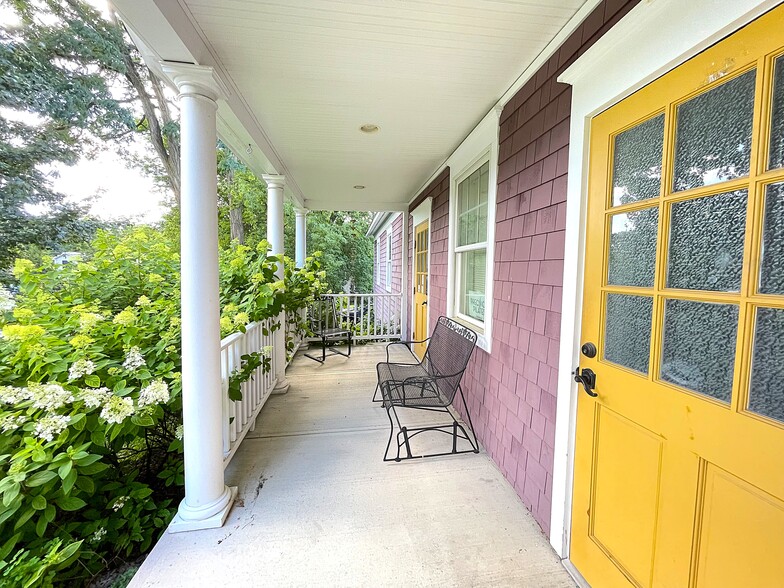 More Photos Of 205 Brooklea Dr, Fayetteville Office Residential For Sale