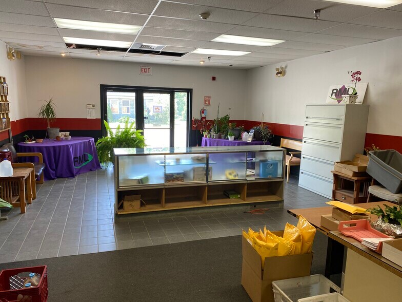 More Photos Of 100 Church St, Millersburg Service For Lease