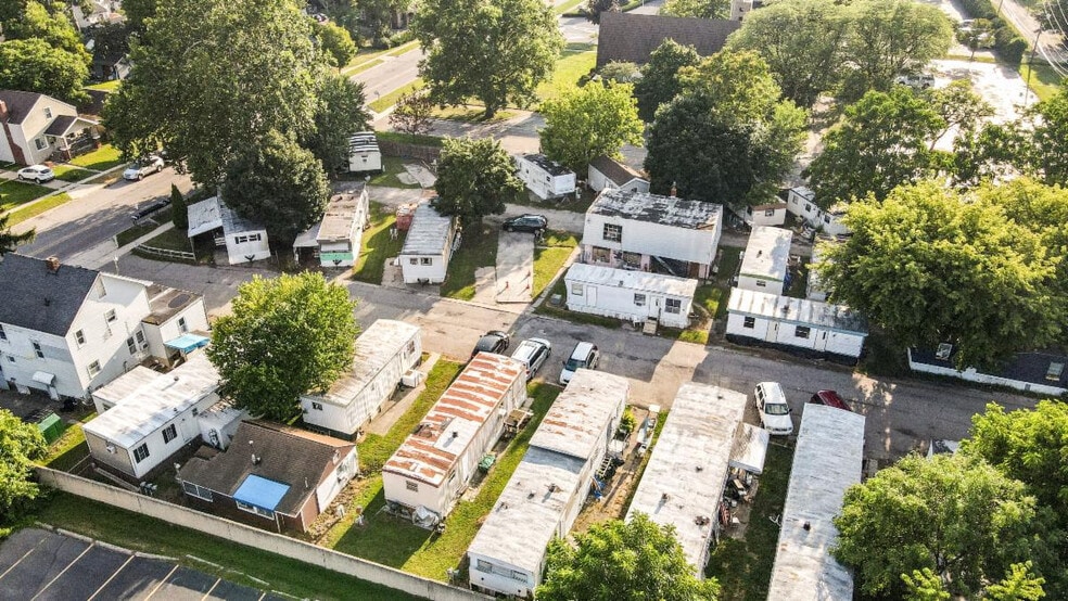 More Photos Of 35270 Glenwood Rd, Westland Manufactured Housing Mobile Home Park For Sale