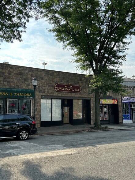 More Photos Of 93 Gramatan Ave, Mount Vernon Storefront For Lease