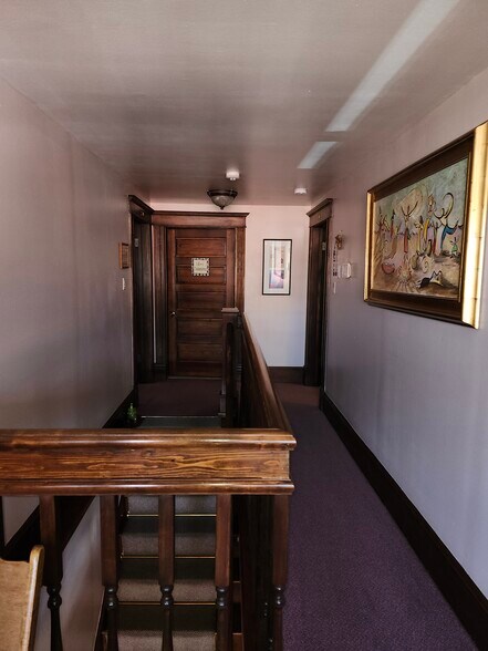 More Photos Of 814 Wyoming Ave, El Paso Office For Sale