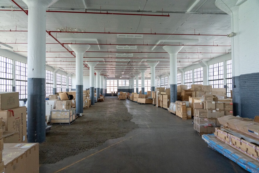 More Photos Of 50 Willow St, Amsterdam Industrial For Sale