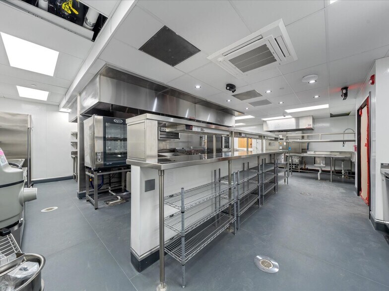 More Photos Of 185 N Lena St, Ridgway General Retail For Lease