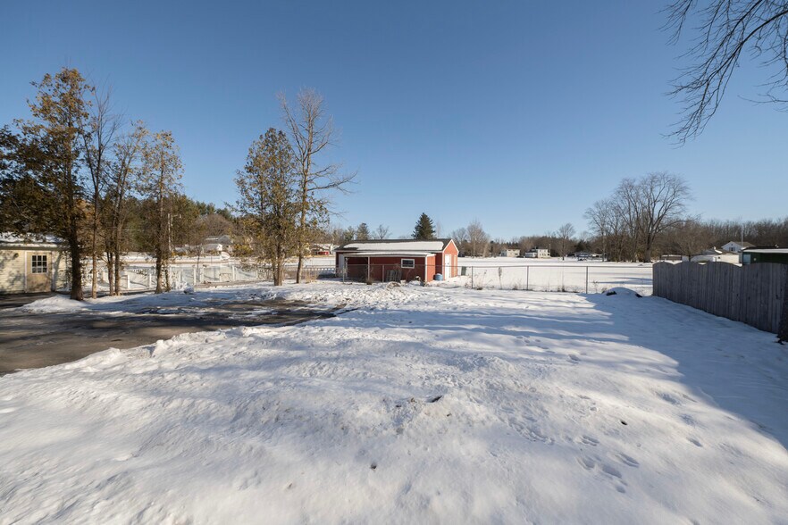 More Photos Of 5346 Canal St, Durhamville Storefront Retail Residential For Sale