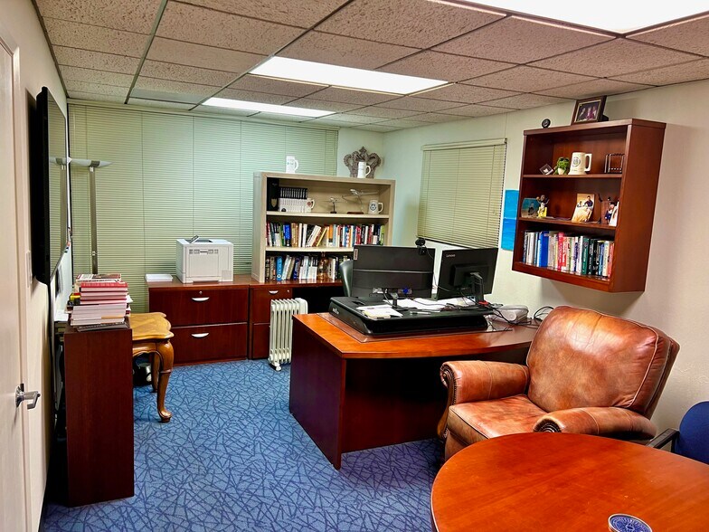 More Photos Of 100 N Hill Dr, Brisbane Light Manufacturing For Sale