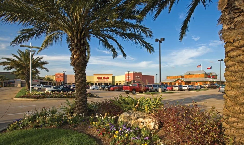 More Photos Of 20900 Katy Fwy, Katy Unknown For Lease