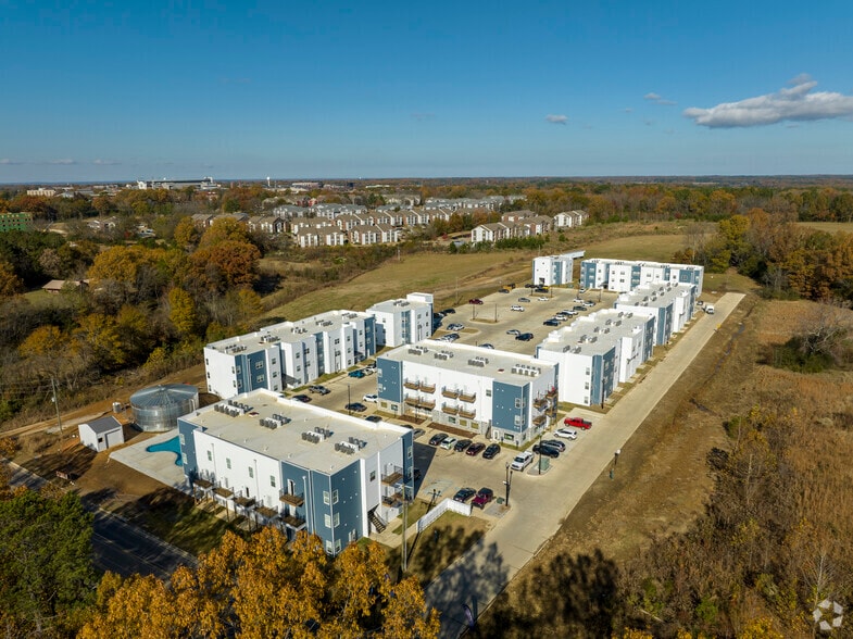 Primary Photo Of 45 Spectra Dr, Starkville Apartments For Sale