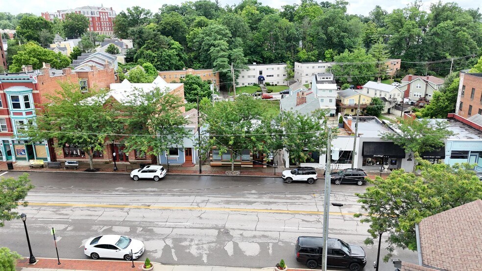 More Photos Of 2007 Madison Rd, Cincinnati Storefront For Sale
